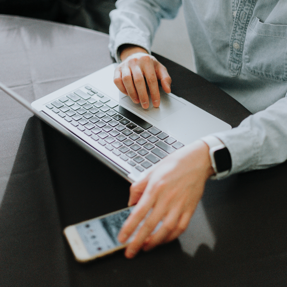 Real estate agent using computer